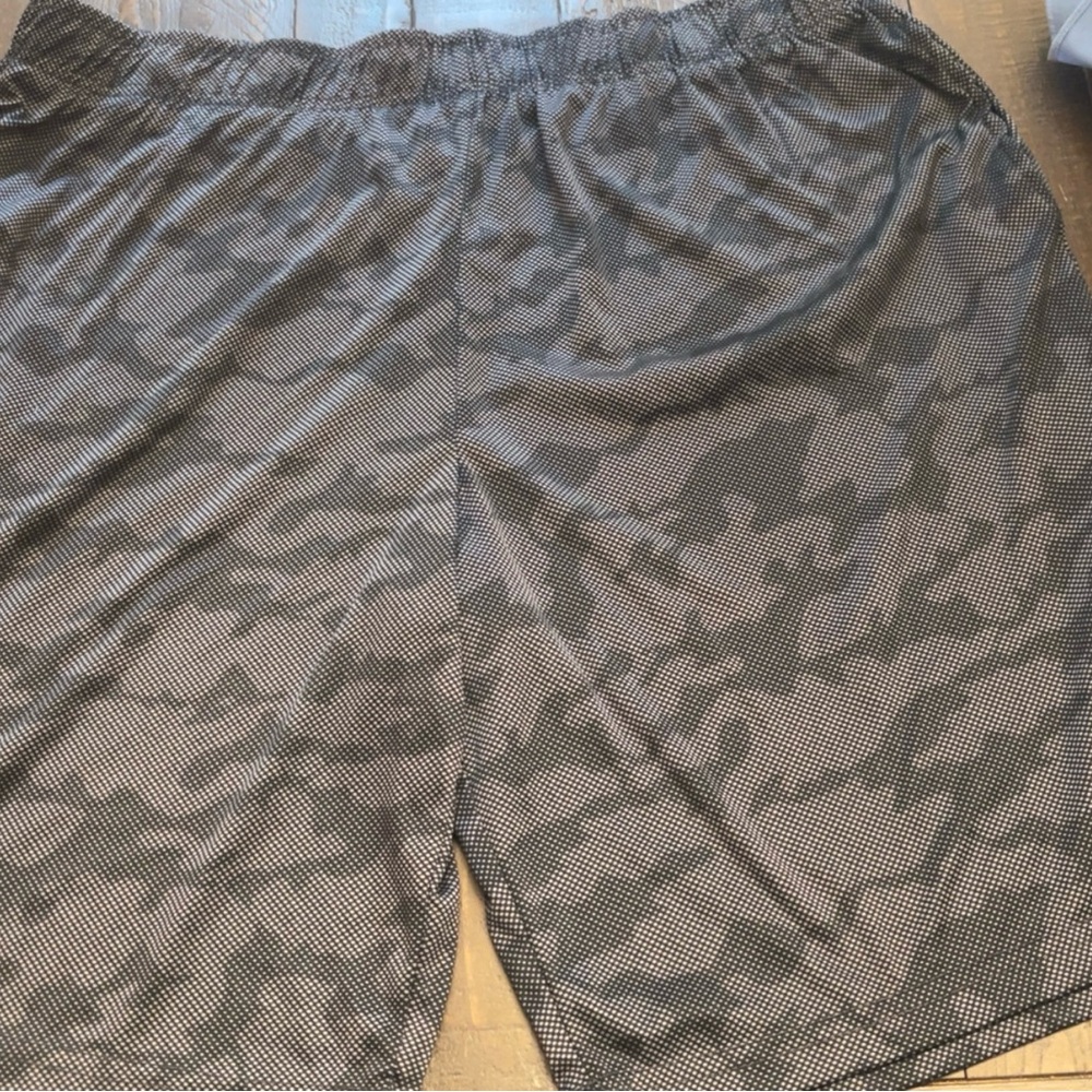 Zone Pro Gray Athletic Shorts Moisture-Wicking Elastic Waistband